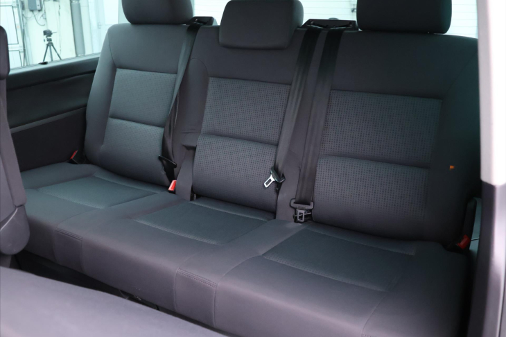 Volkswagen Multivan 2,5 TDi 96kW Comfortline Tažné