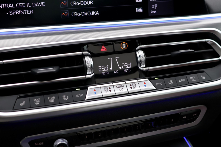 BMW X5 3,0 Xdrive40d AT Pano DPH
