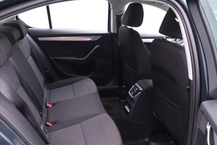 Škoda Octavia 1,6 TDI 81kW Ambition Klima