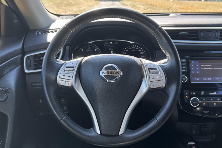 Nissan X-Trail 1,6 dCi 96kw 4WD Kůže Panorama