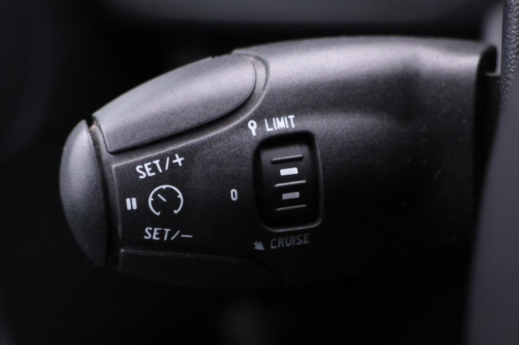 Peugeot 208 1,2 PureTech 60kW CZ Active