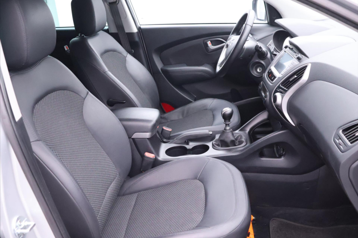 Hyundai ix35 1,6 GDI Business Navi Tažné