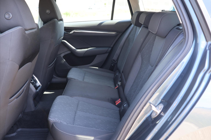 Škoda Octavia 2,0 TDI DSG Matrix Virtual DPH