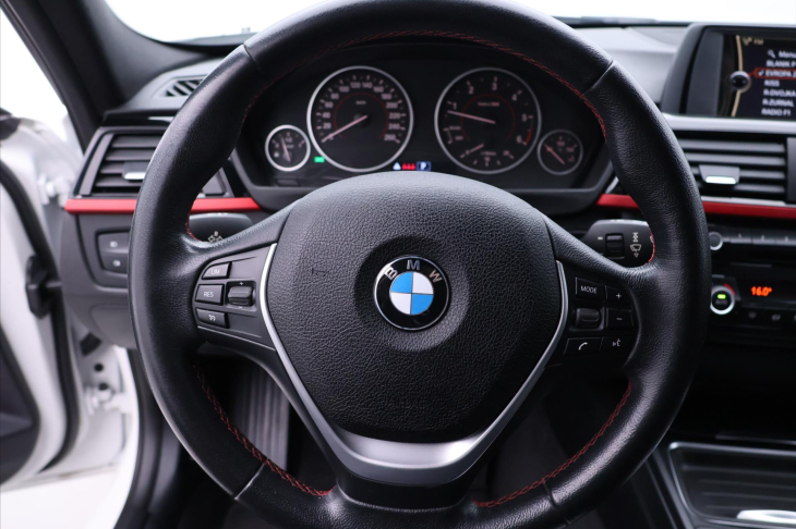 BMW Řada 3 3,0 335dA xDrive Sport CZ DPH