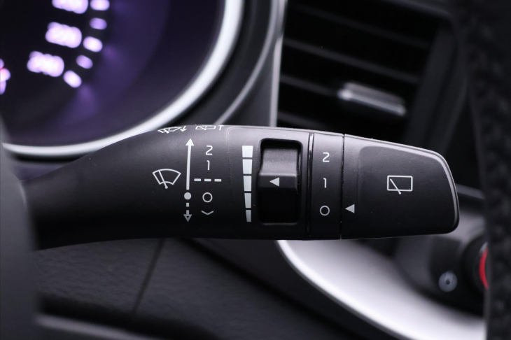 Kia Ceed 1,5 T-GDI 118kW Exclusi CZ DPH