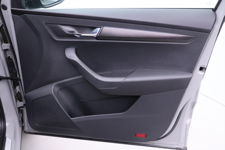 Škoda Karoq 2,0 TDI DSG 4x4 Sportline DPH