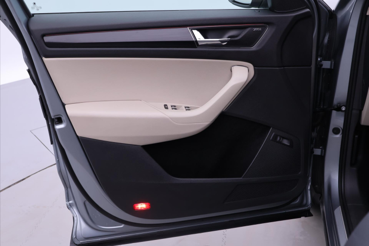 Škoda Kodiaq 2,0 TSI DSG 4x4 CZ Style 7Míst