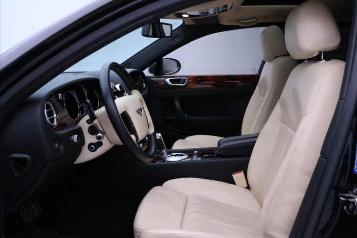 Bentley Continental Flying Spur 6,0 W12 412 kW 4x4 Kůže DPH
