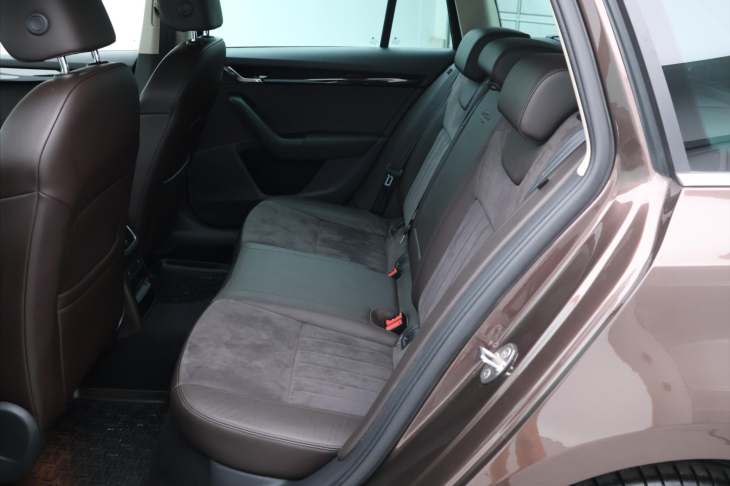 Škoda Octavia 2,0 TDI DSG 4x4 135kW CZ L&K