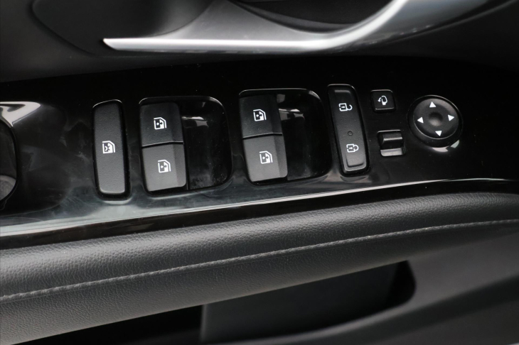 Hyundai Tucson 1,6 CRDi MHEV 100kW DCT Smart