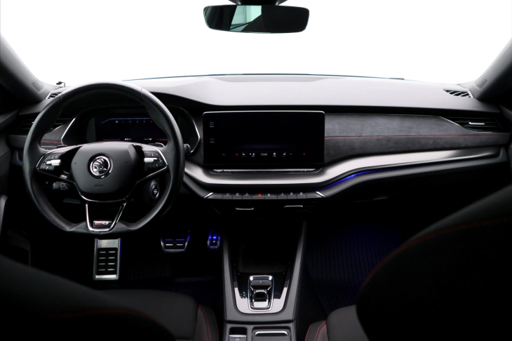 Škoda Octavia 2,0 TDI 147kW DSG CZ DPH RS