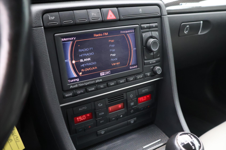 Audi S4 4,2 V8 253kW Quattro Recaro