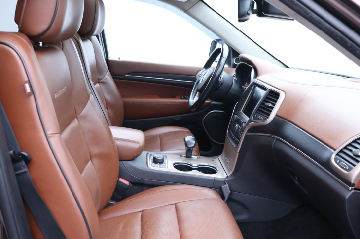 Jeep Grand Cherokee 3,0 CRDI 184kW CZ Summit DPH