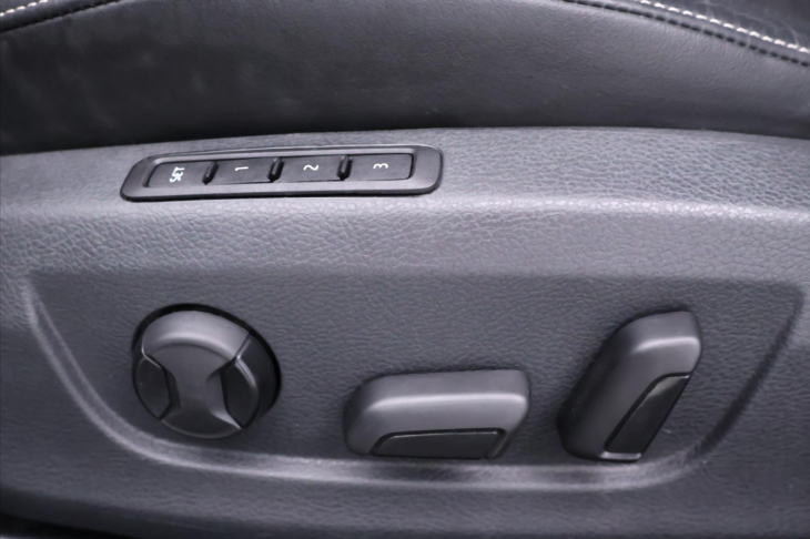 Škoda Superb 2,0 TDI 110kW DSG Style CZ DPH