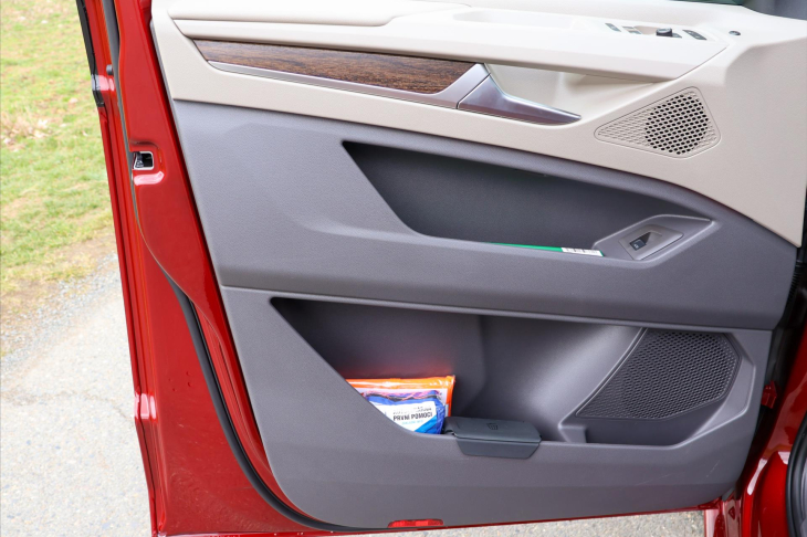 Volkswagen Multivan 2,0 TDI DSG Long Style 7-Míst