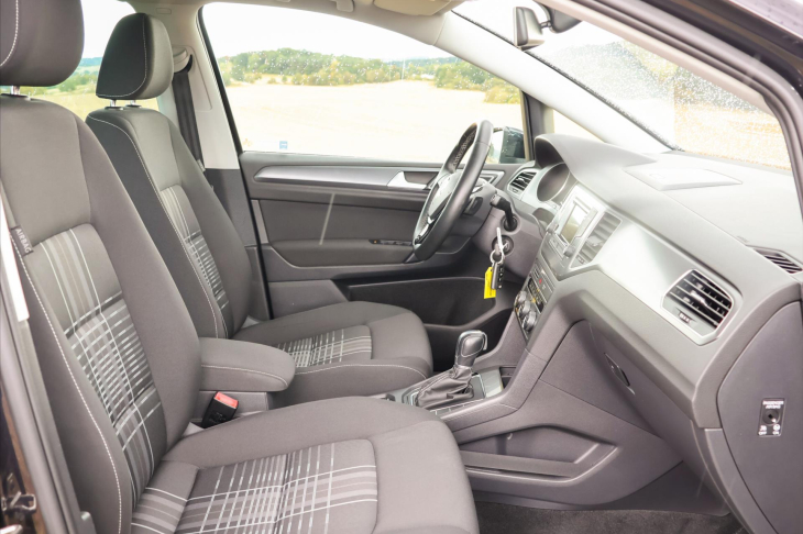 Volkswagen Golf Sportsvan 2,0 TDI 110kW DSG Lounge