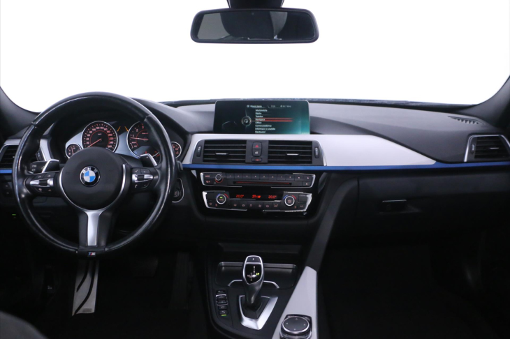 BMW Řada 3 2,0 330i xDrive M SPORT