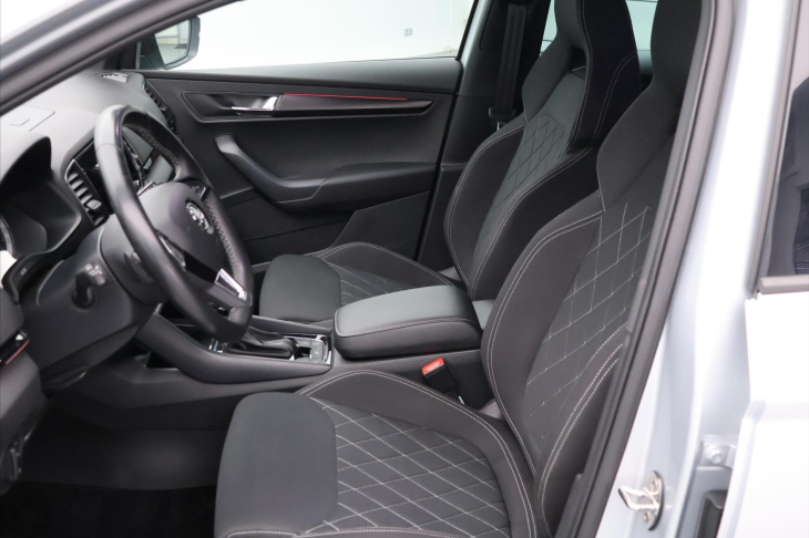 Škoda Karoq 2,0 TDI DSG 4x4 Sportline DPH