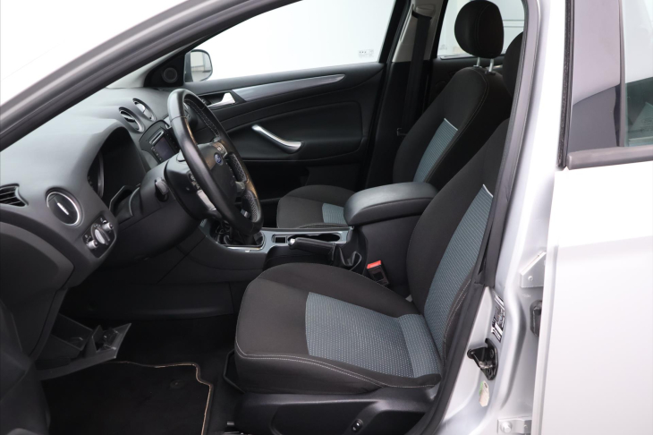 Ford Mondeo 1.6 TDCi 85kW Aut.Klima Navi