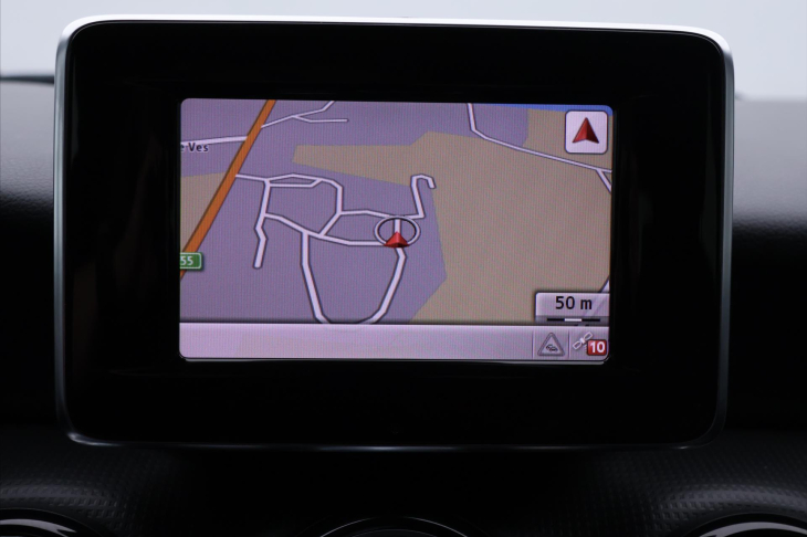 Mercedes-Benz Třídy A 1,6 180 90kW Style Navi Kůže