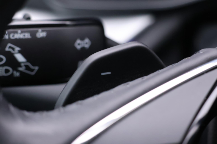 Škoda Octavia 2,0 TDI DSG Style Matrix DPH