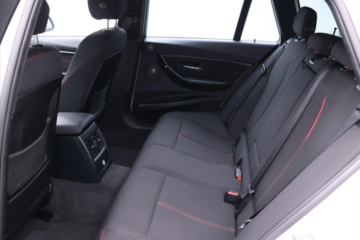 BMW Řada 3 3,0 335dA xDrive Sport CZ DPH