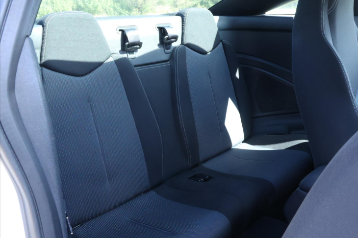 Peugeot RCZ 1,6 16V 147kW Allure Navi