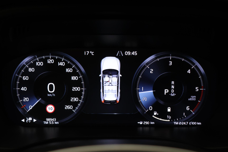 Volvo XC60 2,0 145 kW D4 AWD Momentum