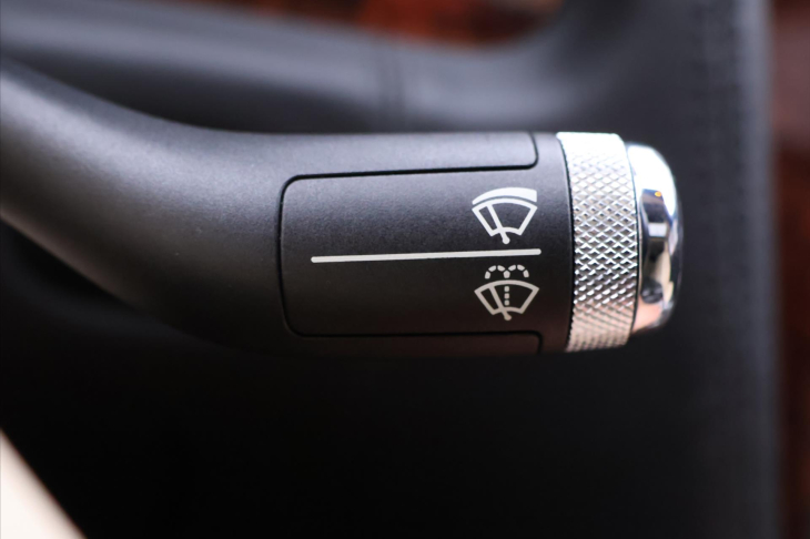 Bentley Continental Flying Spur 6,0 W12 412 kW 4x4 Kůže DPH