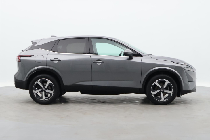 Nissan Qashqai 1,3 T-GDI N-Connecta CZ