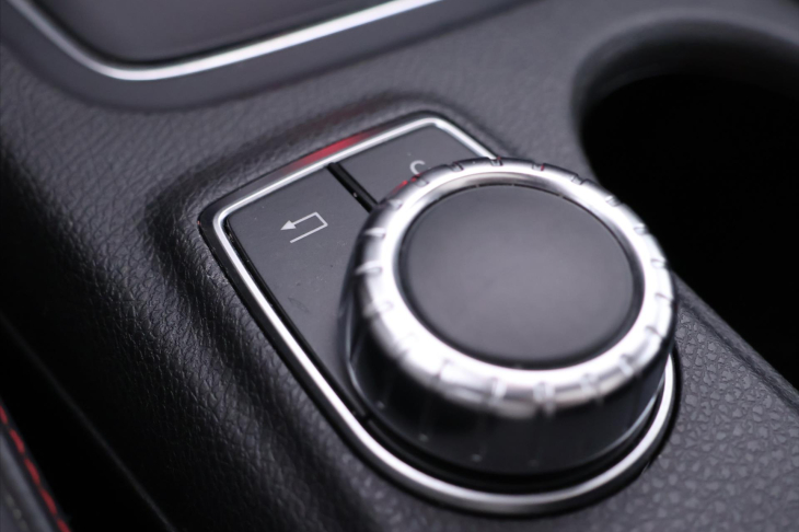 Mercedes-Benz CLA 2,0 45AMG 4-MATIC DPH CZ