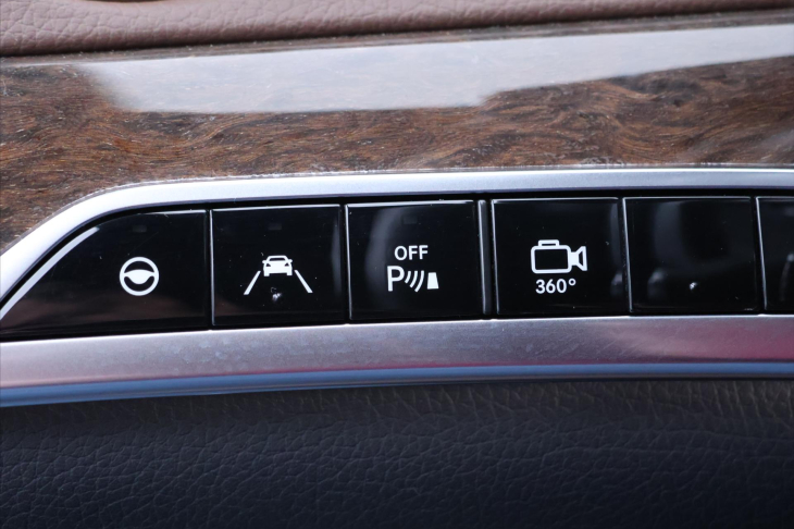 Mercedes-Benz Třídy S 4,7 AMG 335kW Aut.klima 500