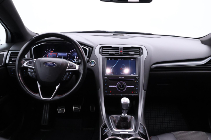 Ford Mondeo 2,0 TDCI 132kW ST LINE