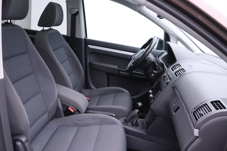 Volkswagen Touran 1,4 TSI 103kW Style Xenon 1Maj