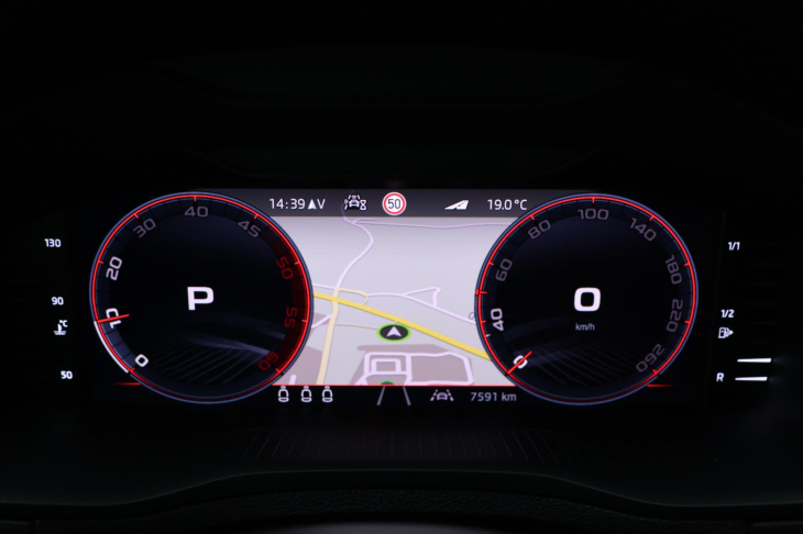 Škoda Karoq 2,0 TDI 4x4 DSG Sportline CZ