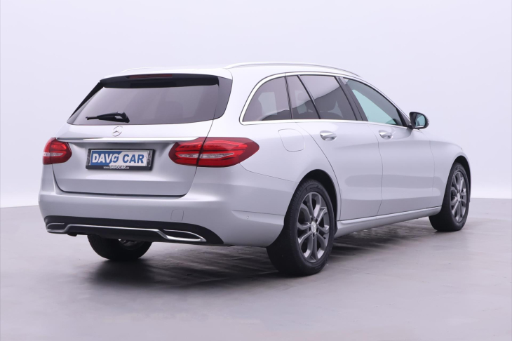 Mercedes-Benz Třídy C 2,1 220d 125kW Aut. Kůže LED