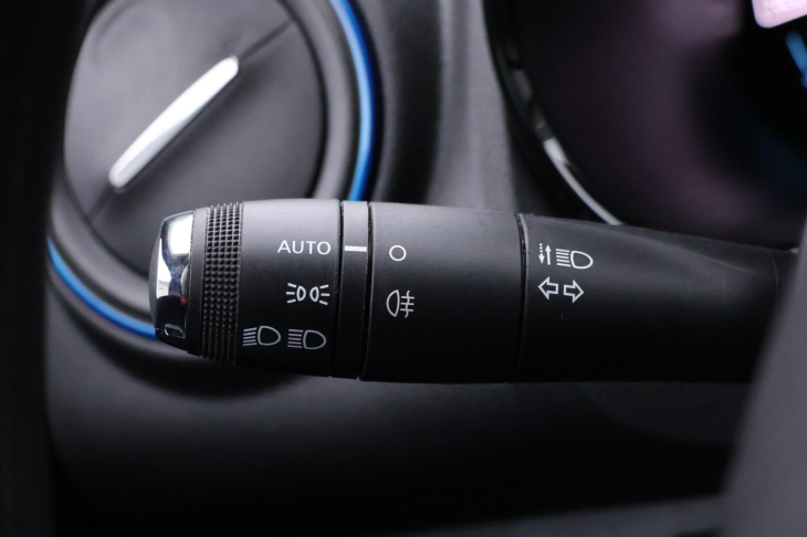 Dacia Spring Comfort Plus 45 1.Maj