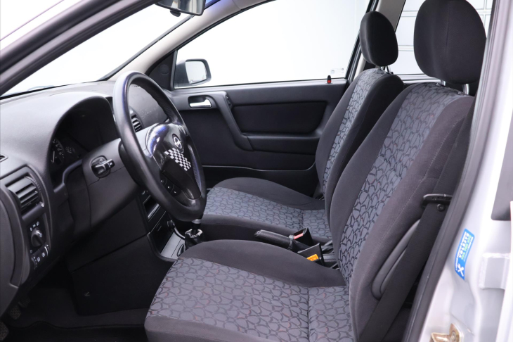 Opel Astra 1,6 16V 74kW CZ