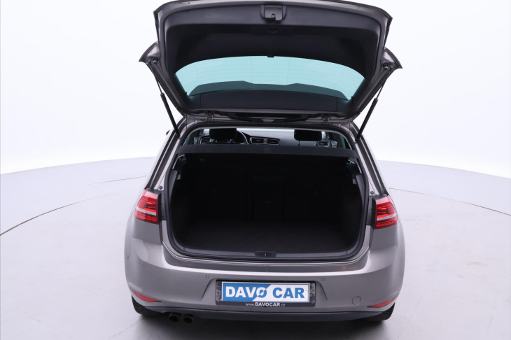Volkswagen Golf 1,4 TSI 110kW Highline Navi