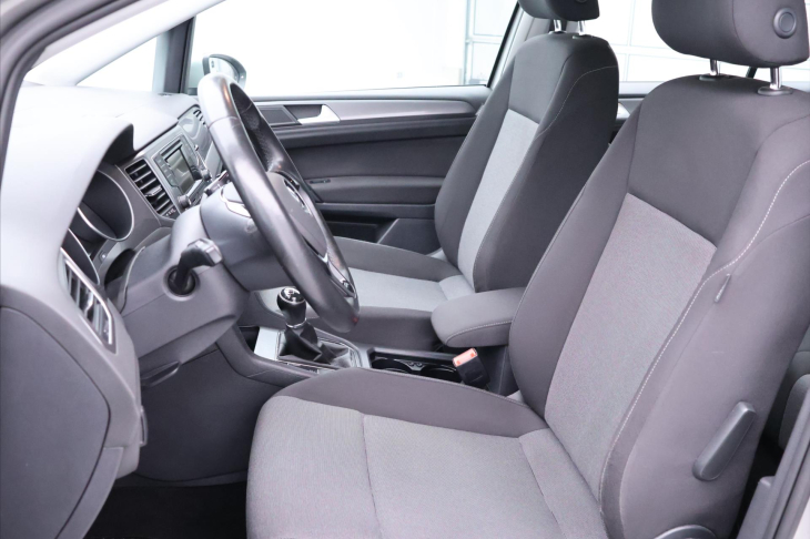 Volkswagen Golf Sportsvan 1,6 TDI 81kW Aut.klima Tažné