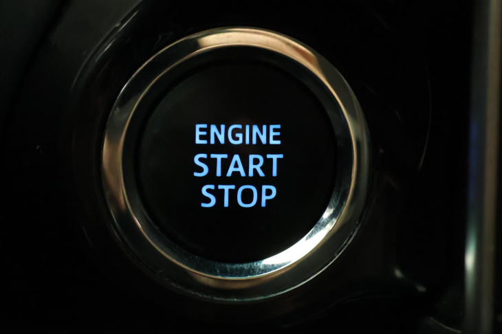 Toyota Hilux 2,8 D-4D 150kW Executive DPH