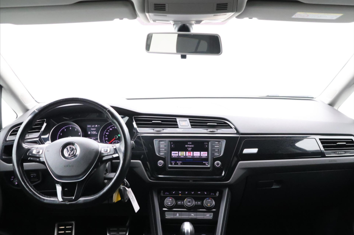 Volkswagen Touran 1.4 TSI 110kW DSG 7-Míst 1.Maj.