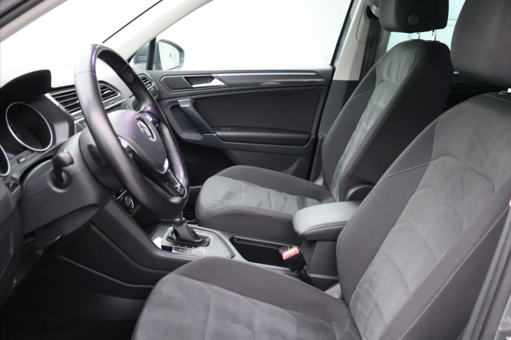 Volkswagen Tiguan 2,0 TDI 110kW DSG R-line DPH
