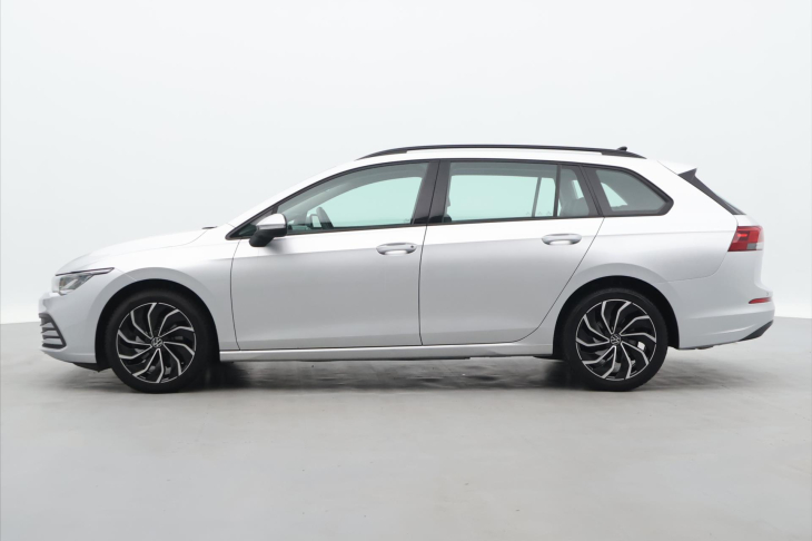 Volkswagen Golf 1.5 TSI EVO 110kW Life DPH CZ