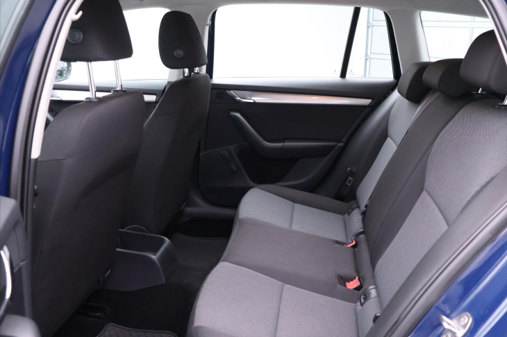 Škoda Octavia 1,6 TDI CZ Klimatizace DPH