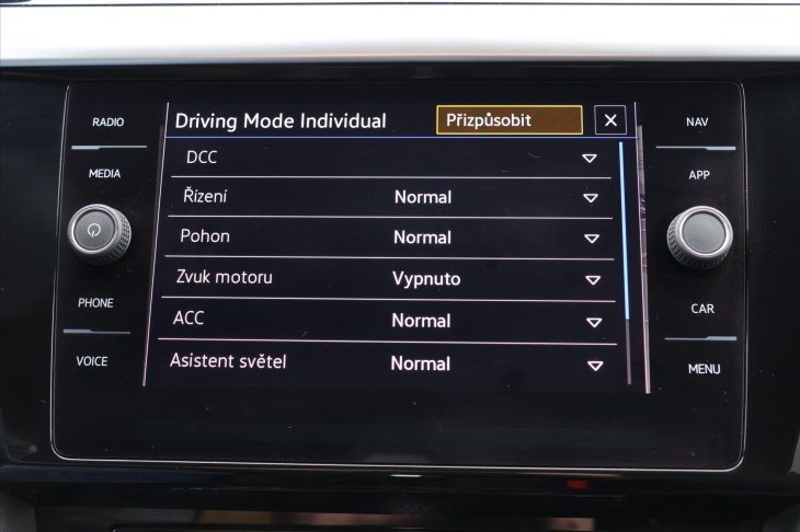 Volkswagen Arteon Shooting Brake 2,0 TSI 206kW R-line DSG DPH CZ