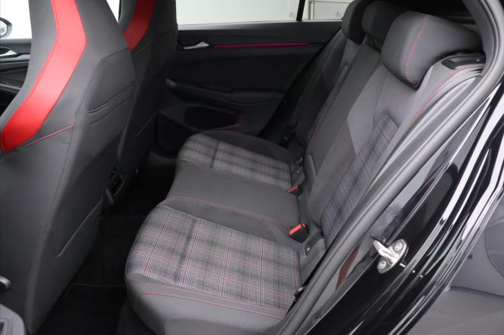 Volkswagen Golf 2,0 TSI GTI 180kW DSG DPH