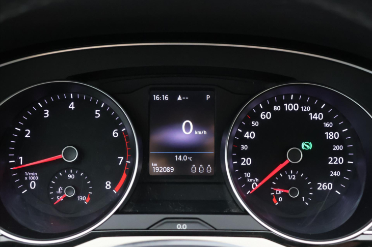 Volkswagen Passat 1,4 TSI 110kW DSG Kůže