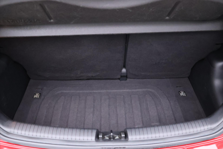 Hyundai i10 1,0 i 48kW CZ Klima Serv.Kniha