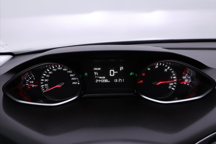 Peugeot 308 2,0 BlueHDI 110kW Aut. Allure